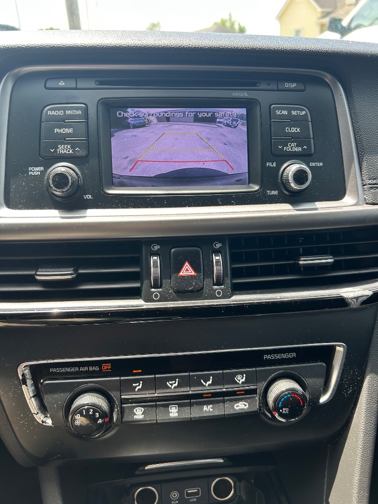 2016 Kia Optima LX - Photo 10