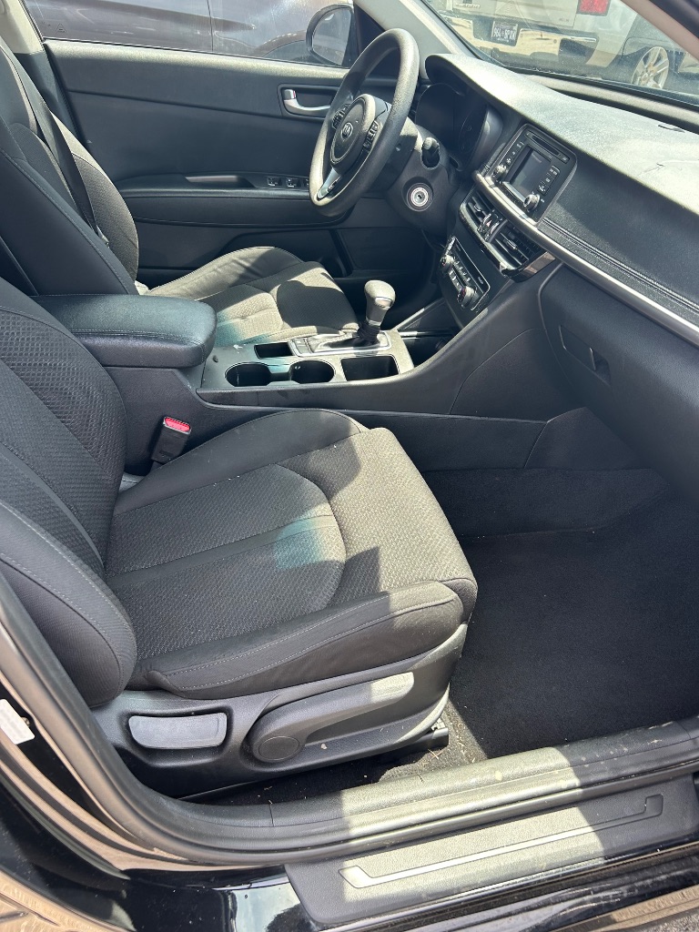 2016 Kia Optima LX - Photo 6
