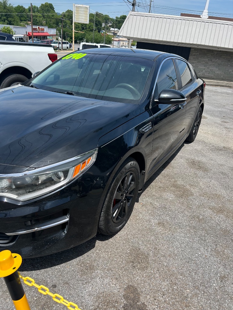 2016 Kia Optima LX AT's photo