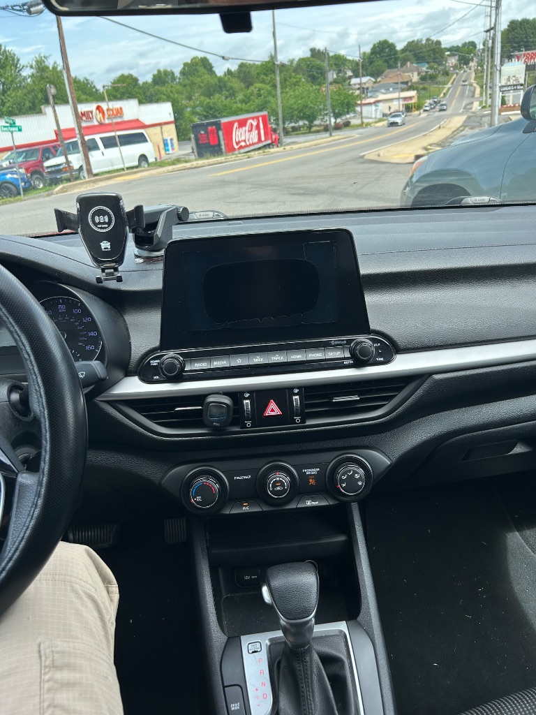 2020 Kia FORTE LXS - Photo 8